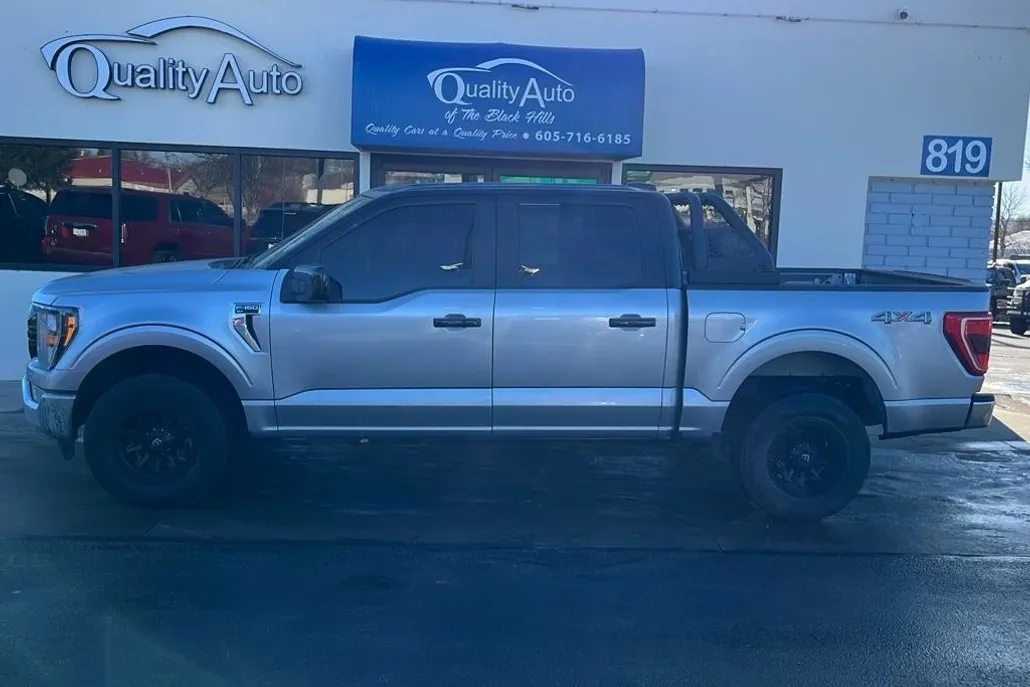 2023 Ford F-150 XLT photo 1