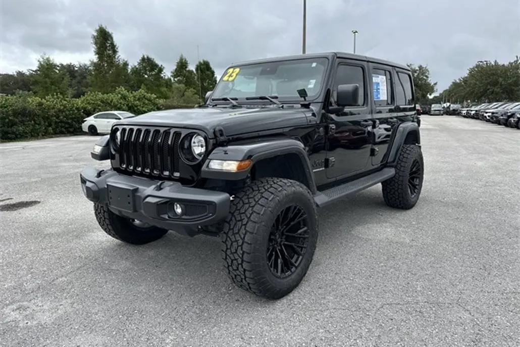 2023 Jeep Wrangler Altitude Sahara photo 1