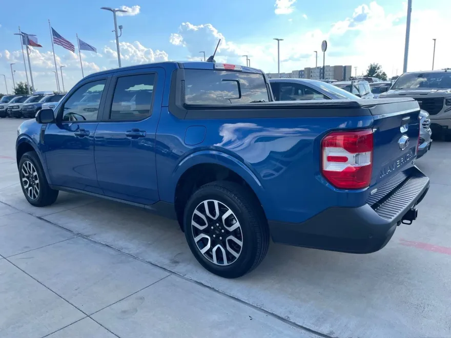 2024 Ford Maverick Lariat photo 1