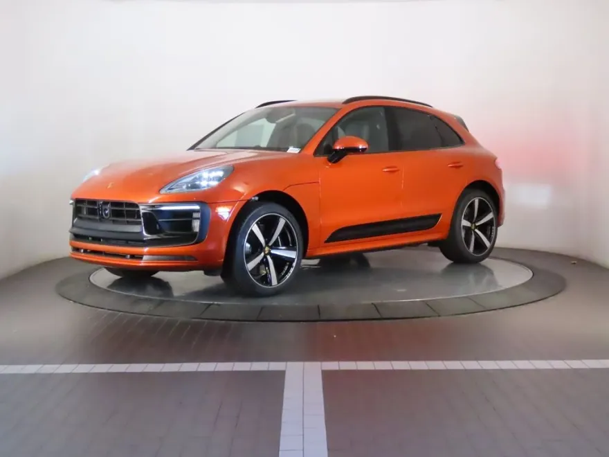 2025 Porsche Macan GTS photo 1