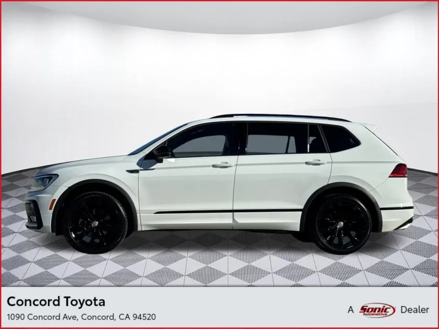 2021 Volkswagen Tiguan SE photo 1