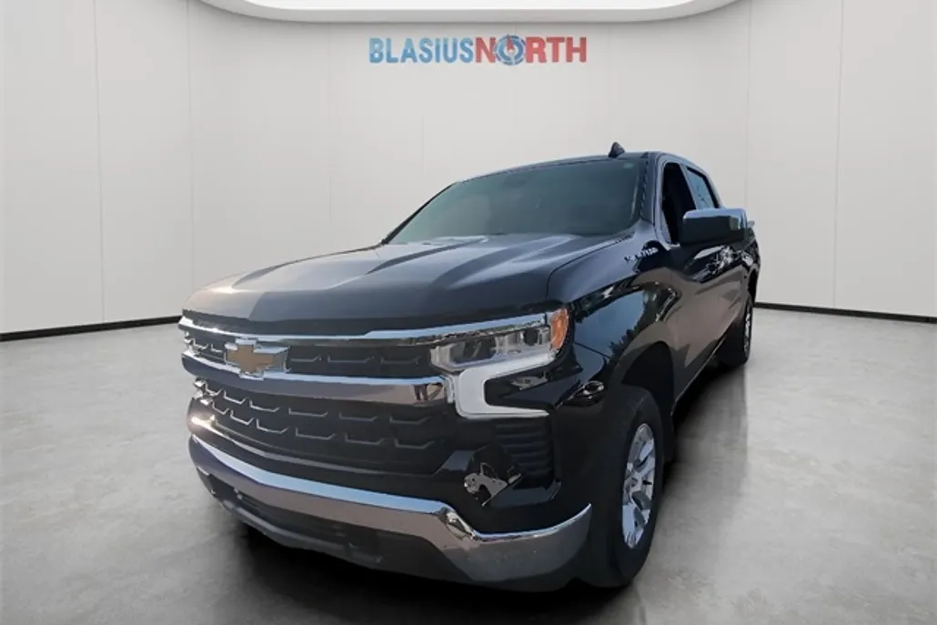 2022 Chevrolet Silverado 1500 LT photo 1
