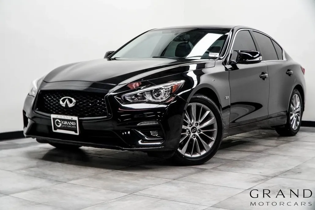 2019 Infiniti Q50 3.0t LUXE AWD photo 1
