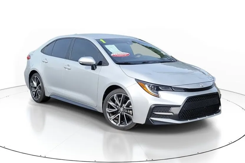 2021 Toyota Corolla SE photo 1