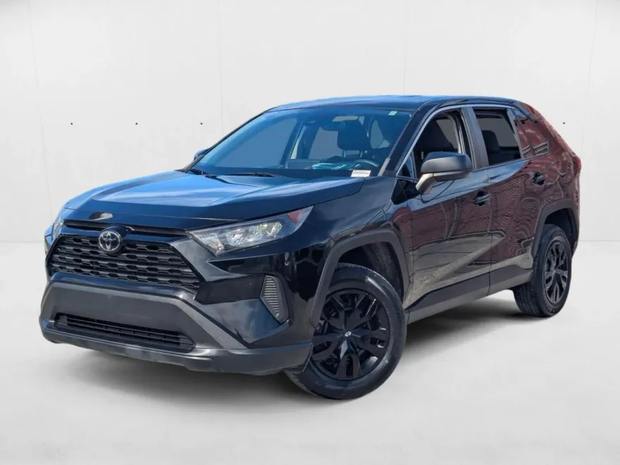 2022 Toyota RAV4 LE photo 1