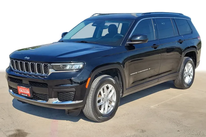 2023 Jeep Grand Cherokee Laredo photo 1