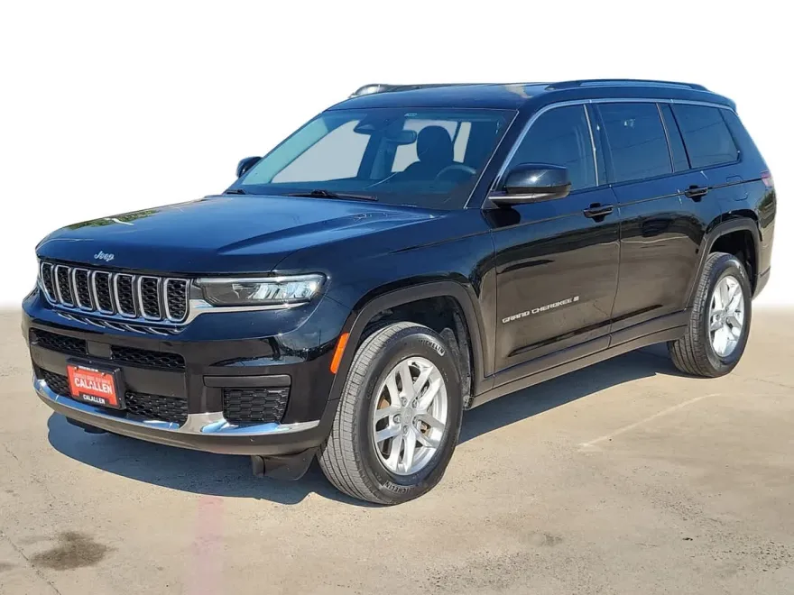 2023 Jeep Grand Cherokee Laredo photo 1