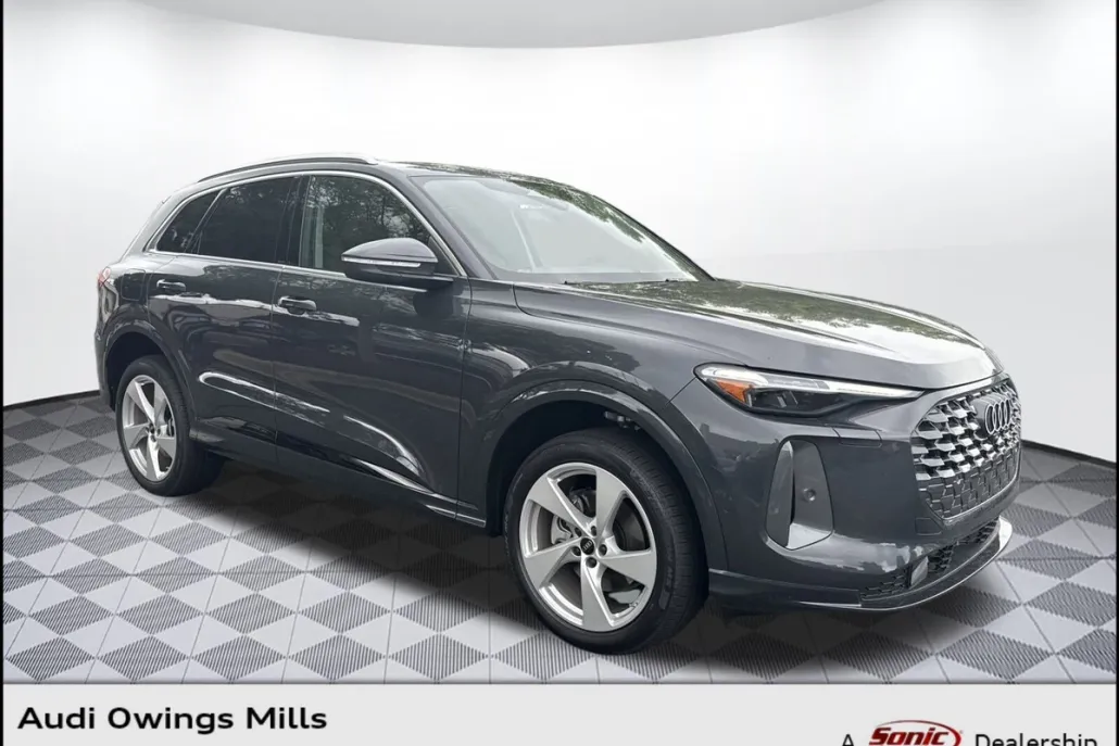 2025 Audi Q5 2.0T Premium Plus photo 1