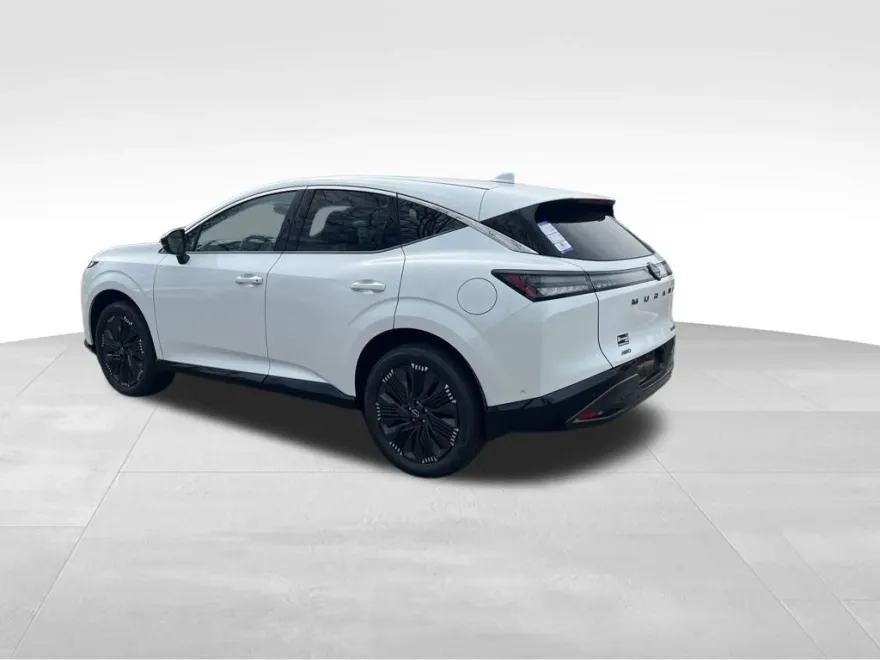 2025 Nissan Murano Platinum photo 1
