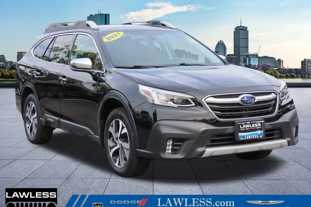 2021 Subaru Outback Touring photo 1