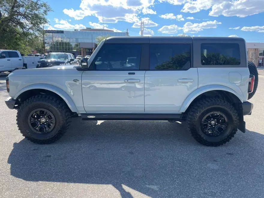 2021 Ford Bronco Wildtrak photo 1