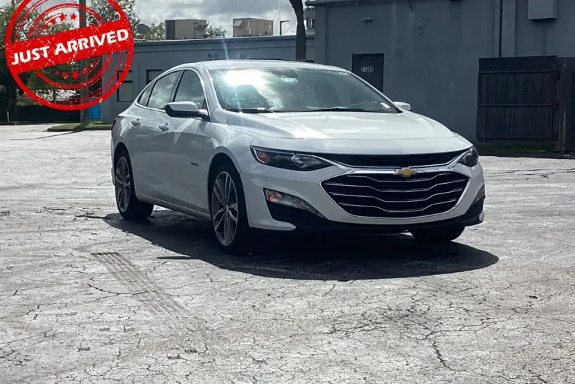 2023 Chevrolet Malibu 1LT photo 1