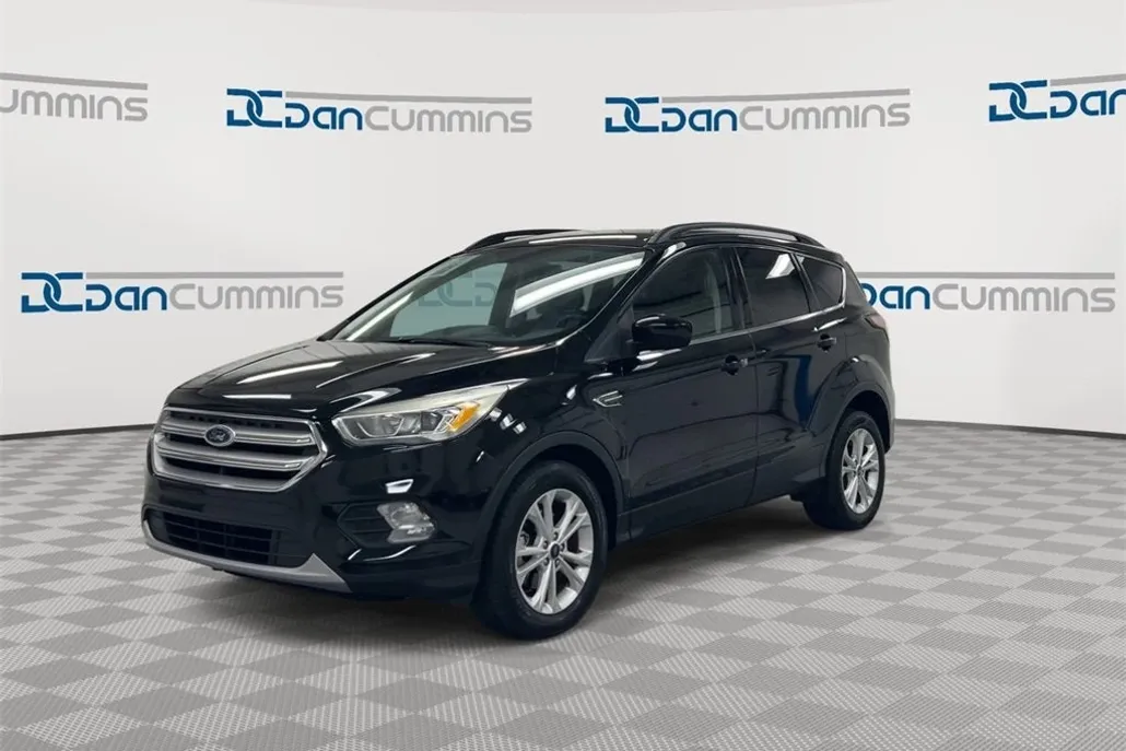 2018 Ford Escape SEL photo 1