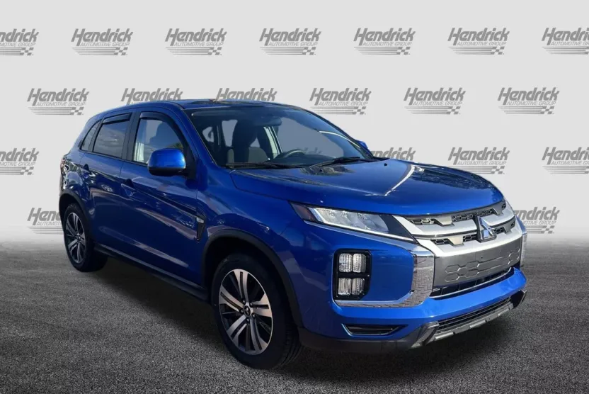 2020 Mitsubishi Outlander Sport ES photo 1