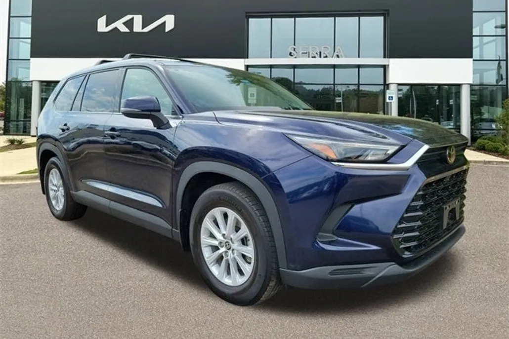 2024 Toyota Grand Highlander XLE photo 1