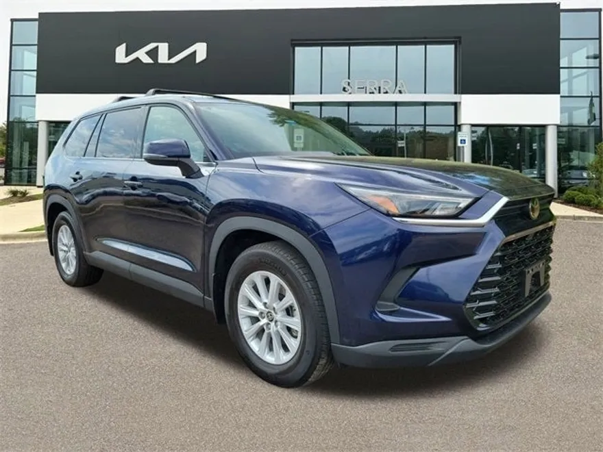 2024 Toyota Grand Highlander XLE photo 1