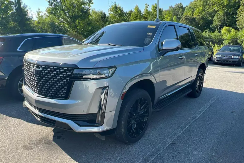 2023 Cadillac Escalade Luxury photo 1