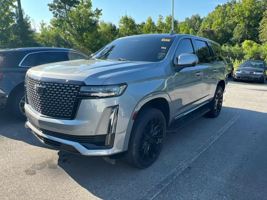 2023 Cadillac Escalade Luxury photo 1