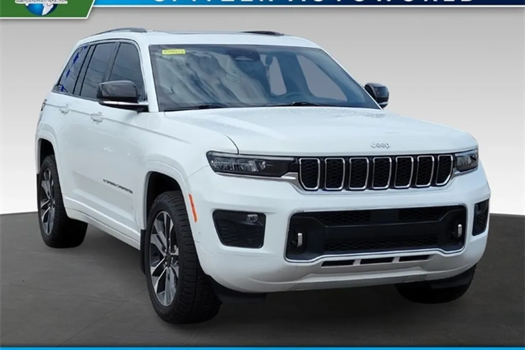 2022 Jeep Grand Cherokee Overland photo 1