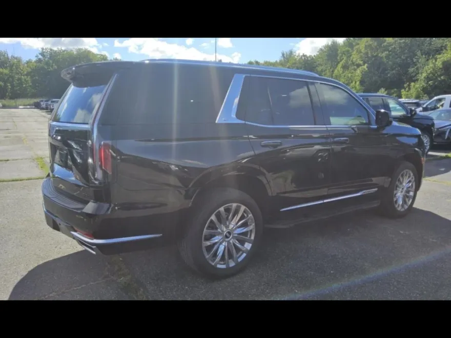2021 Cadillac Escalade Premium Luxury photo 1