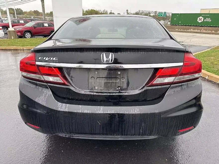 2013 Honda Civic LX photo 1
