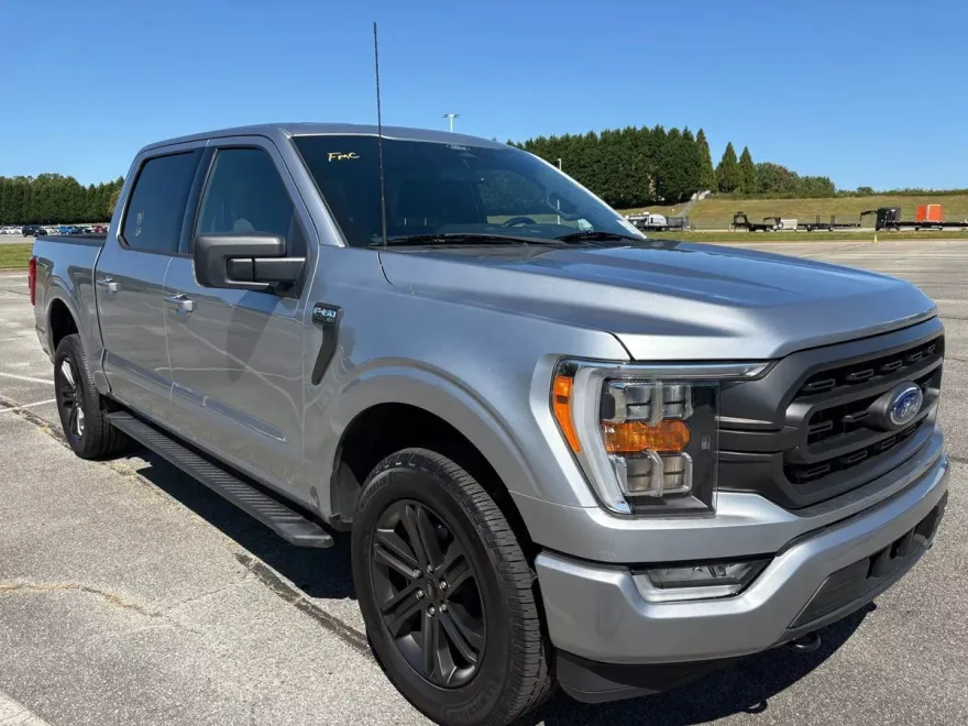 2022 Ford F-150 XLT photo 1