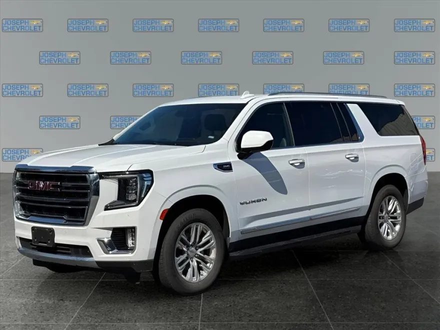 2023 Gmc Yukon XL SLT photo 1