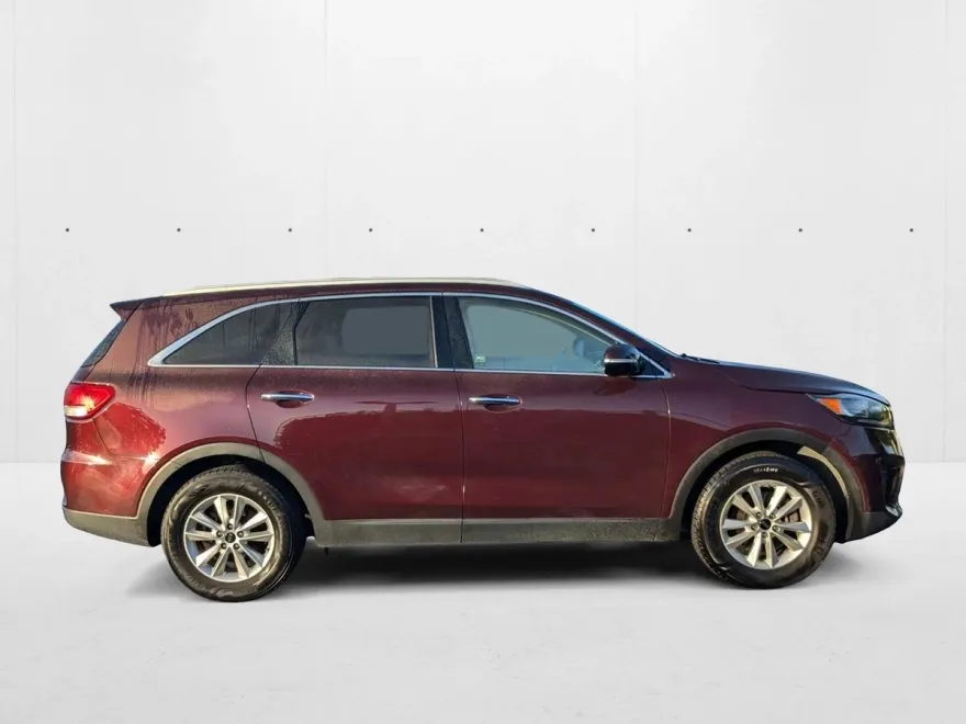 2020 Kia Sorento LX photo 1