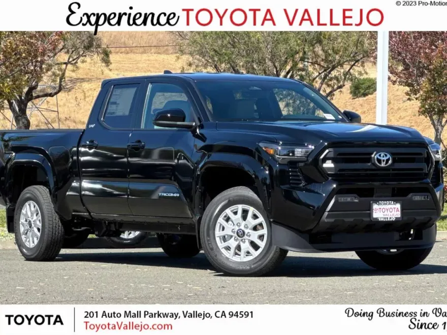 2025 Toyota Tacoma SR5 photo 1