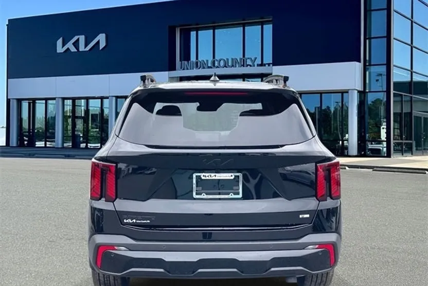 2026 Kia Sorento X-Line SX photo 1