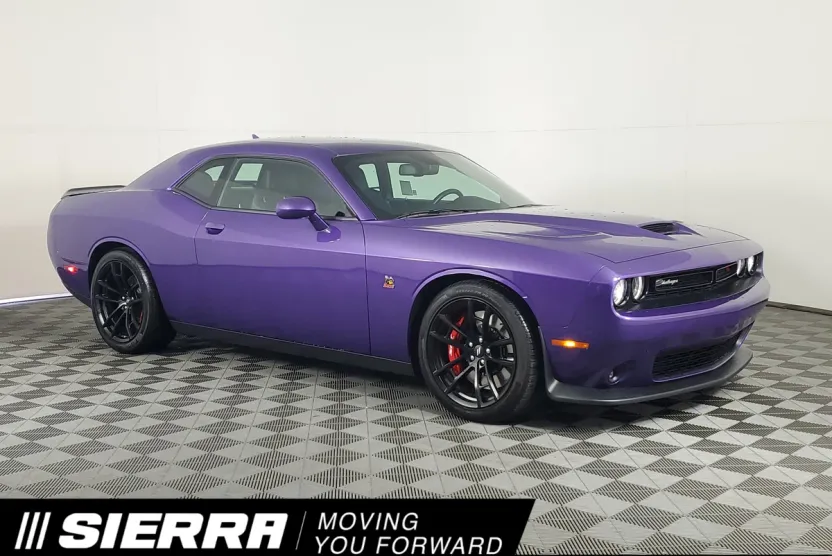 2023 Dodge Challenger R/T Scat Pack photo 1