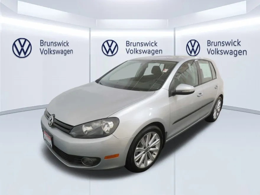 2013 Volkswagen Golf TDI photo 1
