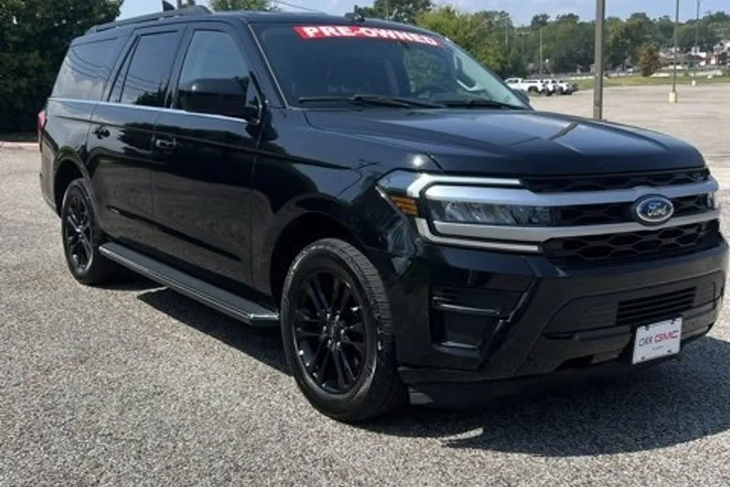 2022 Ford Expedition MAX XLT photo 1