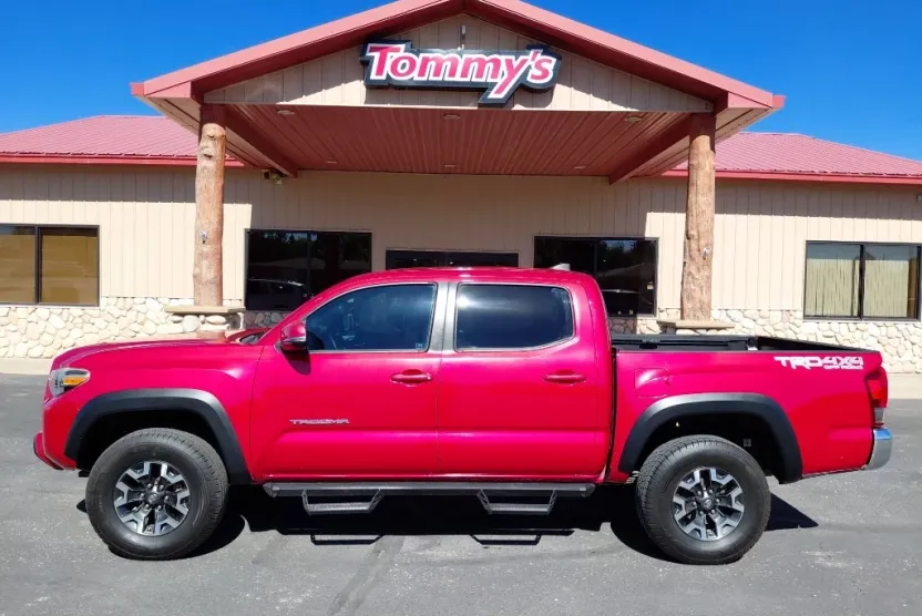 2017 Toyota Tacoma Base photo 1