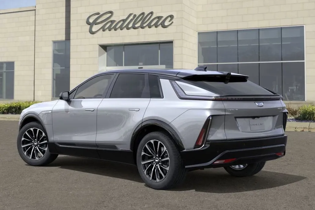 2025 Cadillac Lyriq Sport photo 1