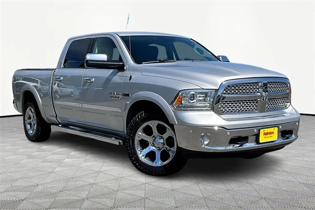 2015 Ram 1500 Laramie photo 1