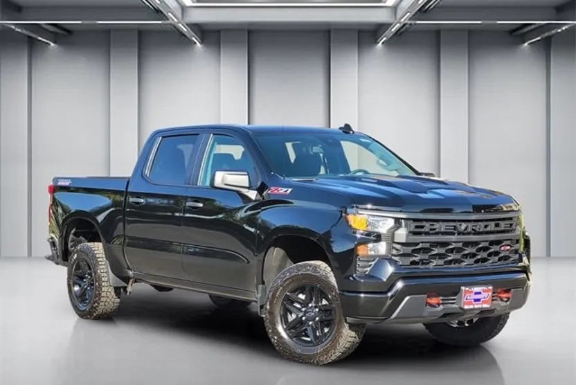 2026 Chevrolet Silverado 1500 Custom Trail Boss photo 1