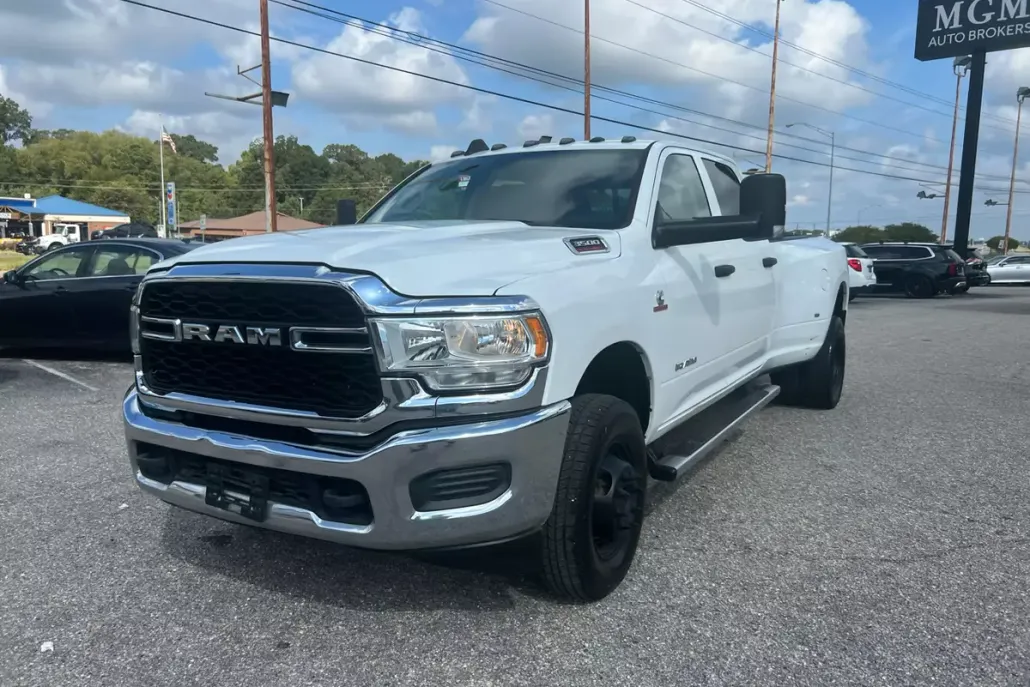 2019 Ram 3500 Tradesman photo 1