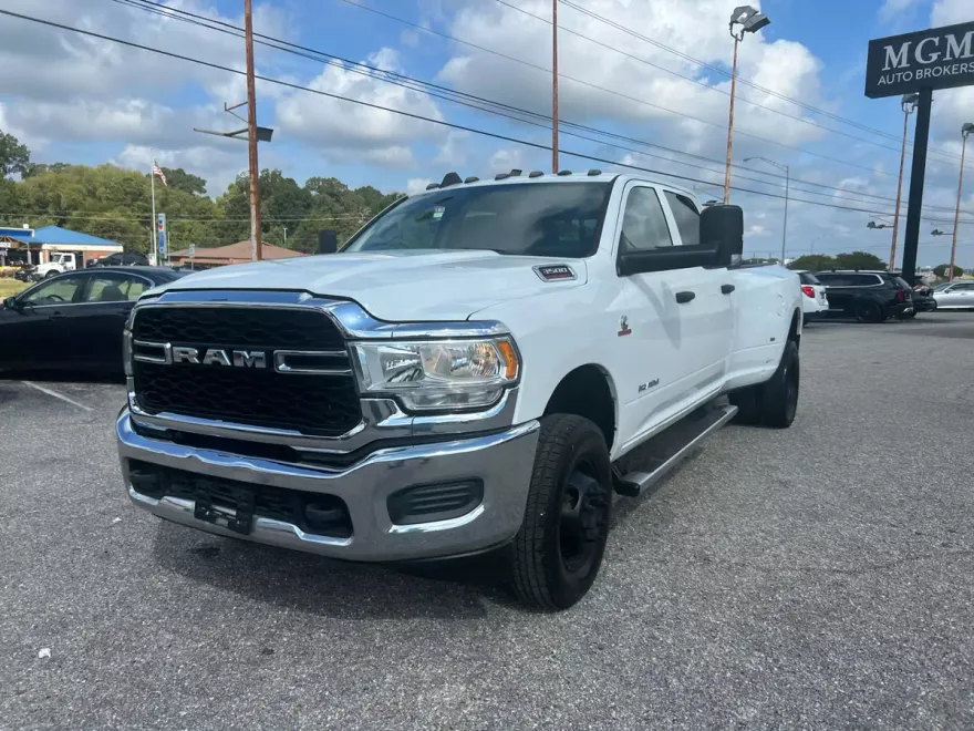 2019 Ram 3500 Tradesman photo 1