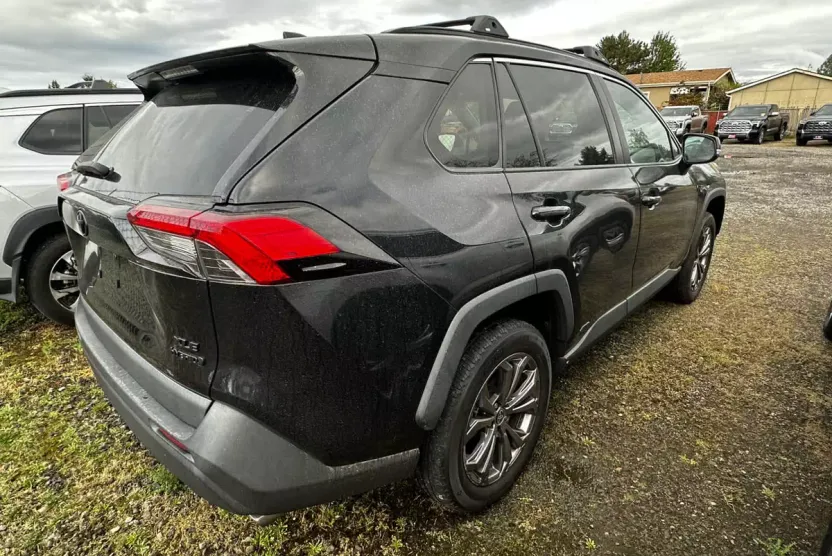 2022 Toyota RAV4 Hybrid XLE Premium photo 1