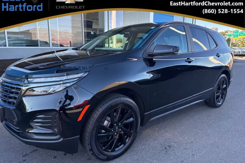 2024 Chevrolet Equinox LS photo 1