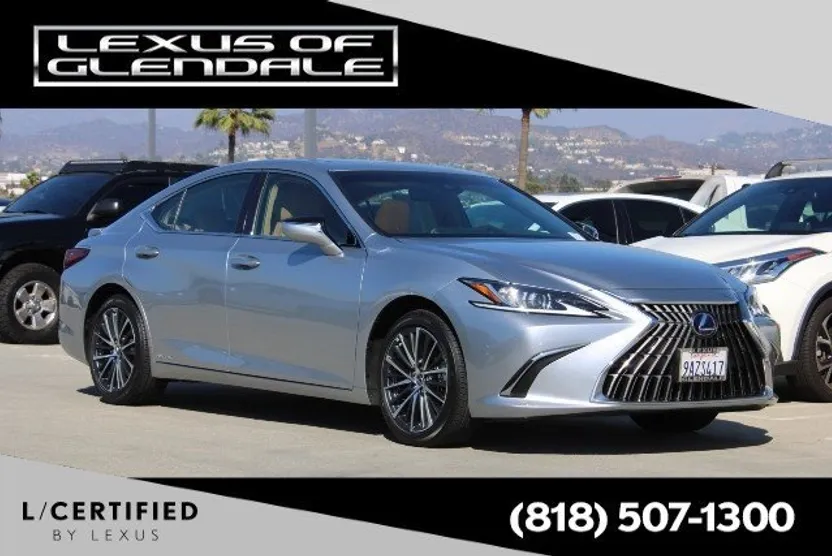 2022 Lexus ES 300h photo 1