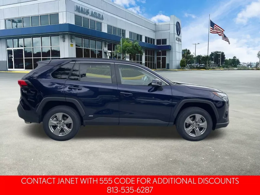 2024 Toyota RAV4 Hybrid XLE photo 1