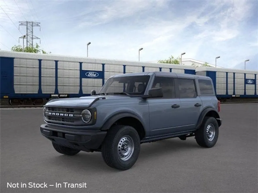 2025 Ford Bronco Base photo 1