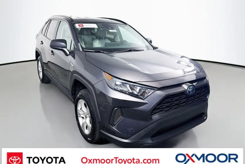 2021 Toyota RAV4 Hybrid LE photo 1