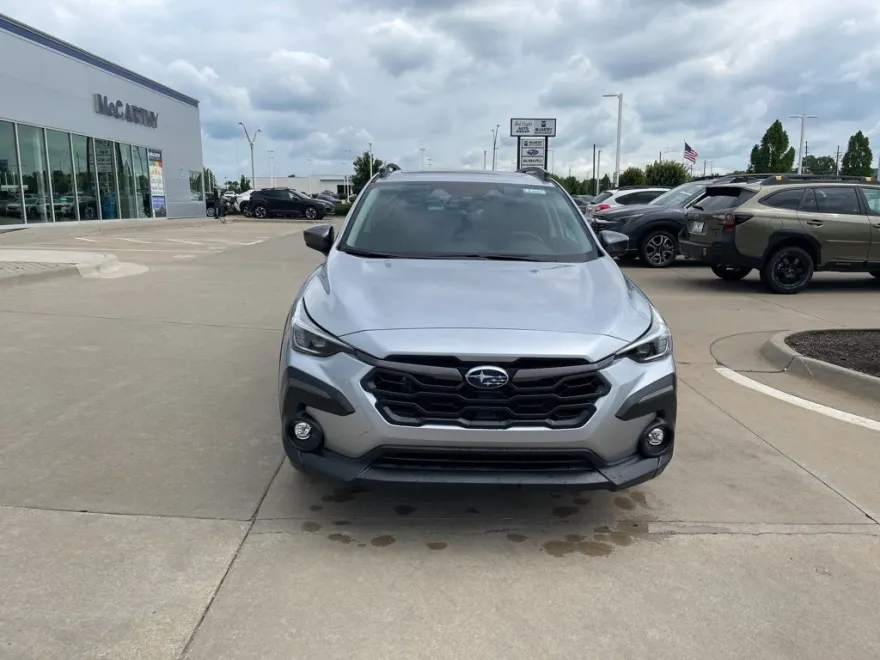 2024 Subaru Crosstrek Limited photo 1