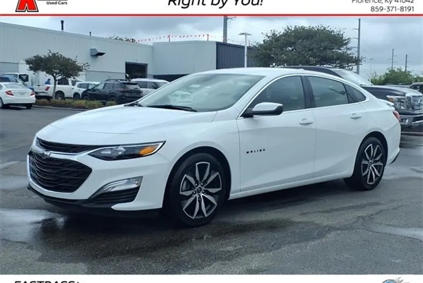 2023 Chevrolet Malibu RS photo 1