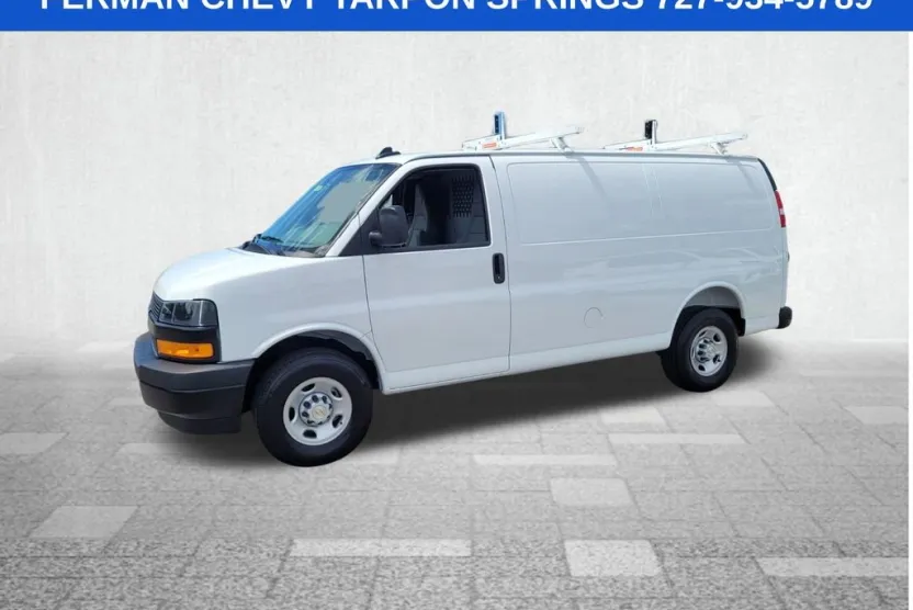 2025 Chevrolet Express Cargo 2500 photo 1