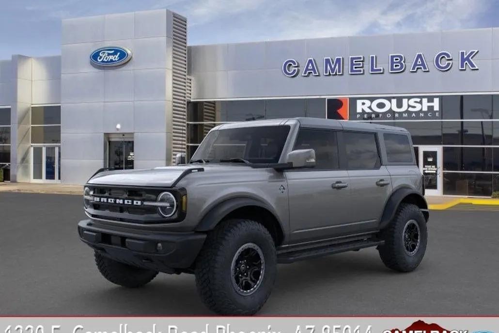 2024 Ford Bronco Outer Banks photo 1