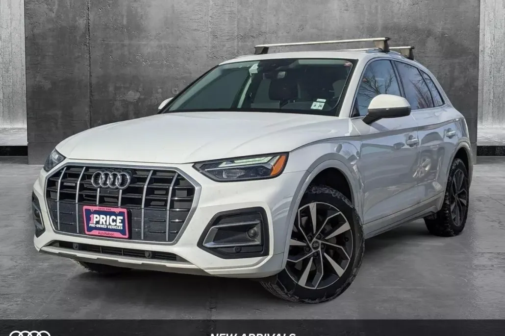 2021 Audi Q5 Premium Plus photo 1